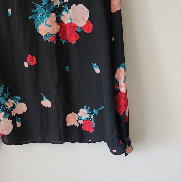 Candie's Black Floral Blouse Long Sleeve 1/4 Zip Front Slots on Shoulder  Sz L - Picture 11 of 15
